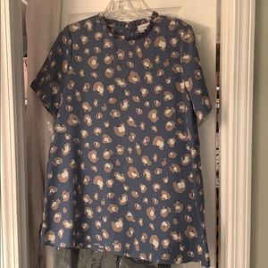 Neutral leopard shirt